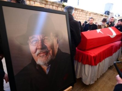 İlber Ortaylı son mənzilə yola salındı&nbsp;- VİDEO