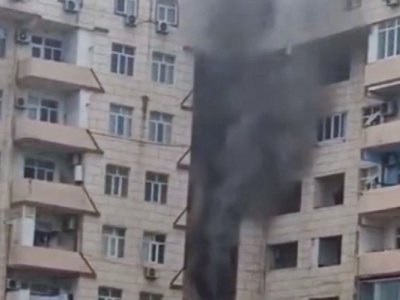 Bakıda yaşayış binasında YANĞIN