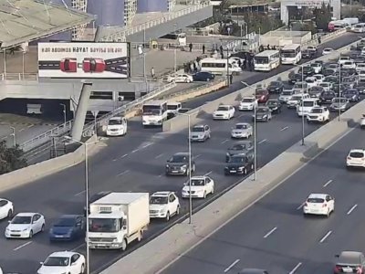 Bakının tıxaclı yolları - SİYAHI