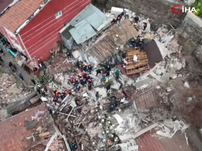 İstanbulda bina ÇÖKDÜ