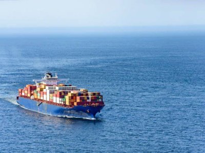 Ərəb Əmirliklərinin yük gəmisinə HÜCUM