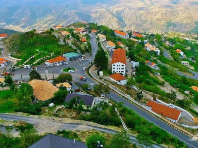 Dünya səyyahları Laçında