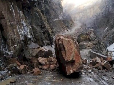 Quba-Xınalıq yolu bağlandı