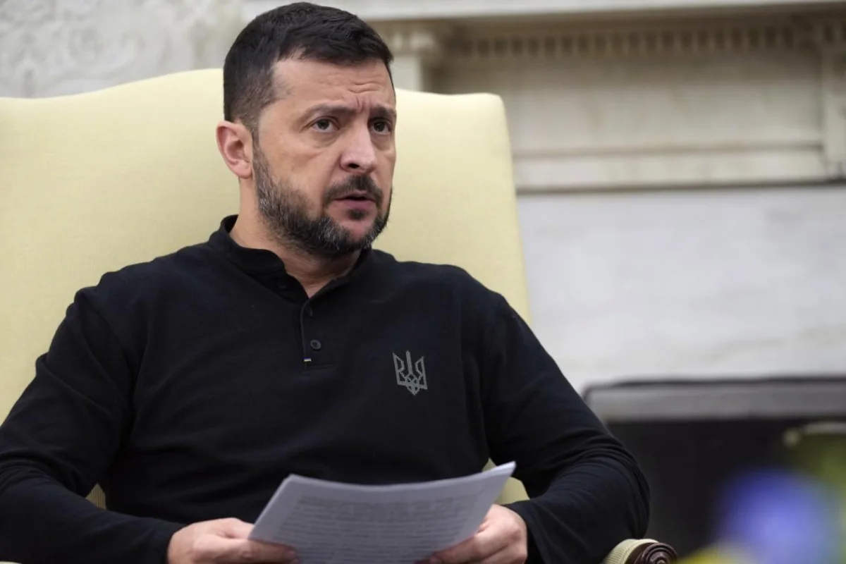 Zelenski maaşını və gəlirlərini AÇIQLADI