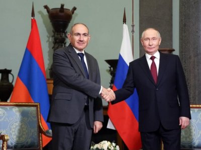 Paşinyan Rusiyaya getdi - Putinlə görüşəcək