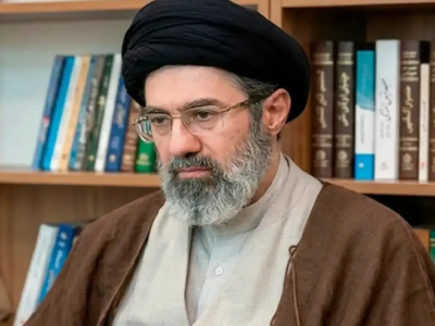 Xamenei: "Ölkənin siyasəti dəyişməzdir"