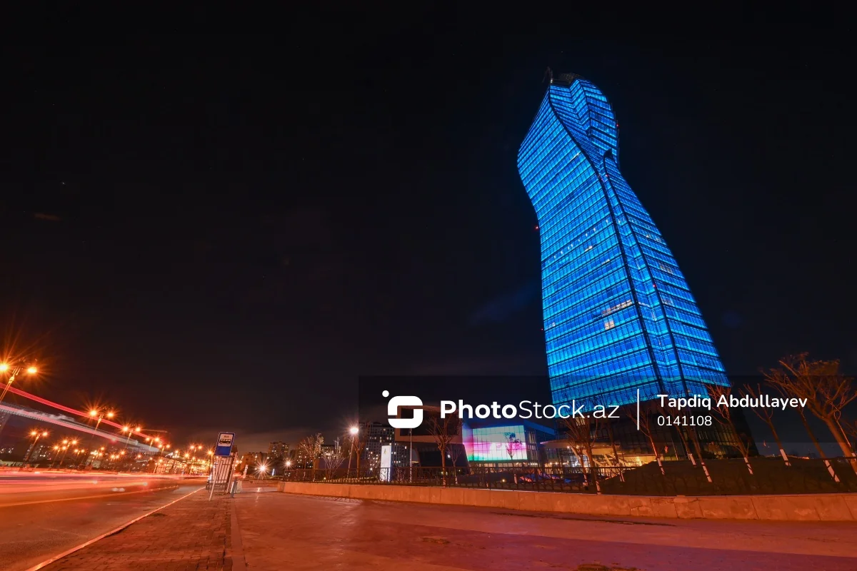 Bakıda binalar niyə&nbsp;mavi rənglə işıqlandırıldı-SƏBƏB