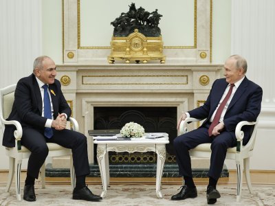 Putin Paşinyanı niyə ŞANTAJ EDİR...