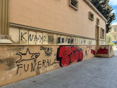 Tarixə çəkilən qrafiti: Mədəniyyətimizi kimlər ləkələmək istəyir?
