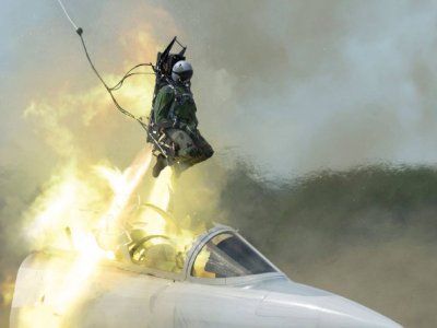 ABŞ İranda vurulan&nbsp;təyyarəsinin ikinci pilotunu xilas etdi