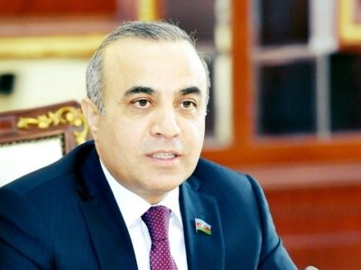 Deputat o adamların cərimələnməsini təklif etdi