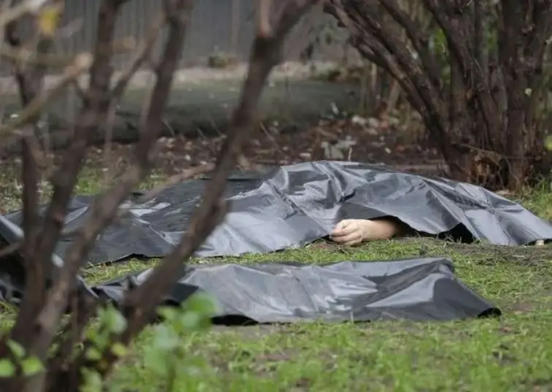 İmişlidə 15 yaşlı qızın meyiti yarımtikilidə tapıldı