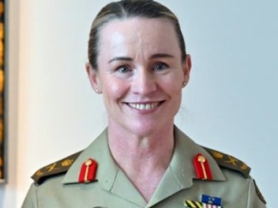 Bu ölkədə ilk dəfə qadın ordu komandiri təyin edildi