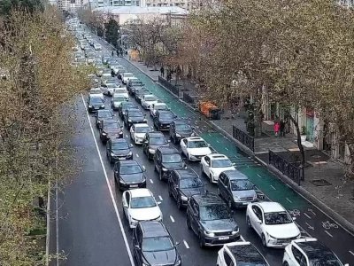 Paytaxt küçələrində sıxlıq: sürücülər yolda qaldı