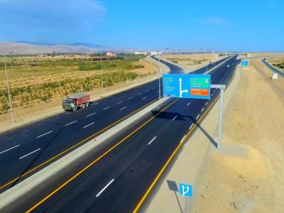 Ödənişli yollarda&nbsp;maksimum sürət həddi TƏSDİQLƏNDİ