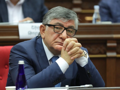 Erməni oliqarx&nbsp;məhsullarını Azərbaycan üzərindən satmaq istəyir