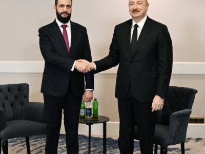 İlham Əliyev Əhməd Əl Şaraanı Azərbaycana səfərə dəvət etdi