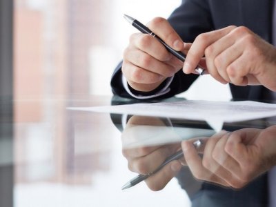 İcra məmurlarının hüquqlarına&nbsp;dəyişiklik edilir