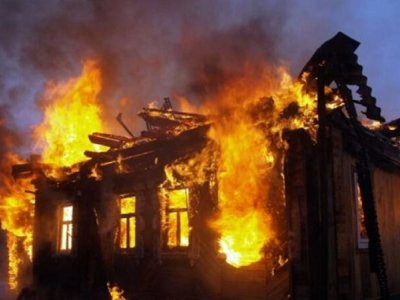 Binəqədidə DƏHŞƏT&nbsp;- öncə arvadını, sonra özünü öldürdü