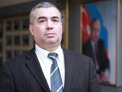 Keçmiş mətbuat katibi vəfat etdi