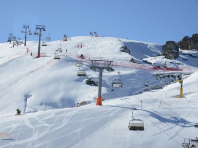 Yazın ortasında Azərbaycana&nbsp;1 metrə yaxın qar yağdı