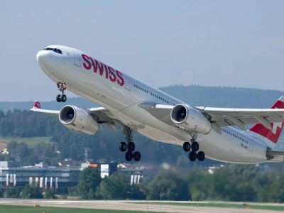 İsveçrə təyyarəsi&nbsp;təcili təxliyə edildi - 6&nbsp;nəfər xəsarət aldı