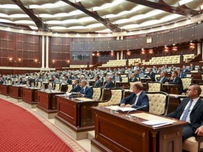 Deputatlar Prezidenti təbrik etdi