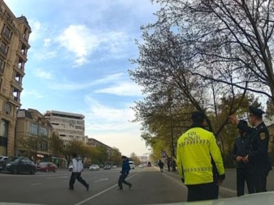 Yol polisi piyadalara çağırış etdi