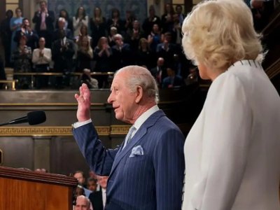 Kral III Çarlz ABŞ Konqresində çıxış edib