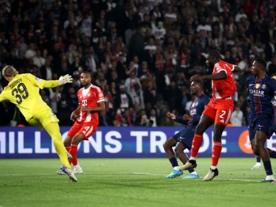 ÇL yarımfinal: PSJ-"Bavariya" oyununda 9 qol vuruldu