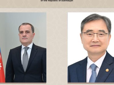 Ceyhun Bayramov koreyalı həmkarı ilə müzakirələr apardı