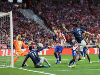 ÇL: "Arsenal" İspaniyada "Atletiko" ilə bərabərə qaldı