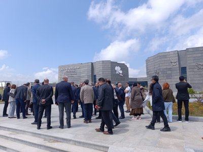 Xarici diplomatlar Xocalı Soyqırımı Memorial kompleksini ziyarət ediblər&nbsp;- FOTO