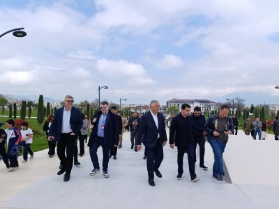 Xarici diplomatlar Xankəndidəki Zəfər parkını ziyarət ediblər - FOTOLAR