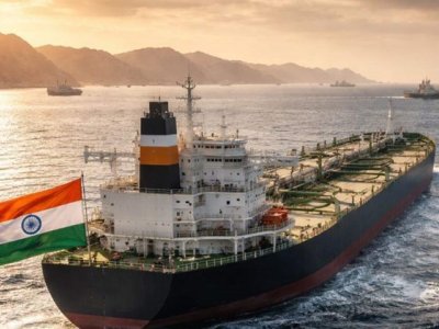 Hindistana gedən&nbsp;tanker Hörmüz boğazını keçdi