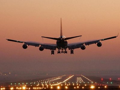 Bakıya uçan təyyarə Qazaxıstana təcili eniş etdi