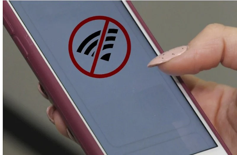 Moskva sakinləri mobil internetsiz qalıb