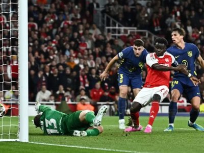 "Arsenal"&nbsp;Çempionlar Liqasında ilk finalçı oldu
