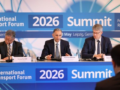 Azərbaycanın sədrliyi ilə Almaniyada Beynəlxalq Nəqliyyat Forumunun Sammiti başladı