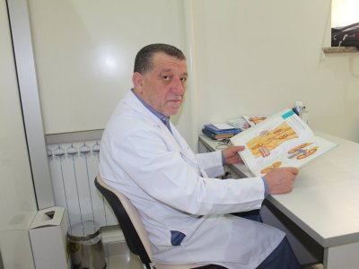 Həkim Adil Qubadov vəfat etdi