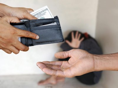 İnsan alveri ilə məşğul olan 10 nəfəri beynəlxalq axtarışdadır
