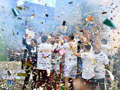 Dövlət qurumları arasında IV minifutbol turnirinin qalibləri - FOTOLAR