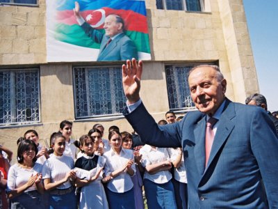 Ulu Öndər tarixə həm də milli memarlıq məktəbinin hamisi kimi düşmüşdür
