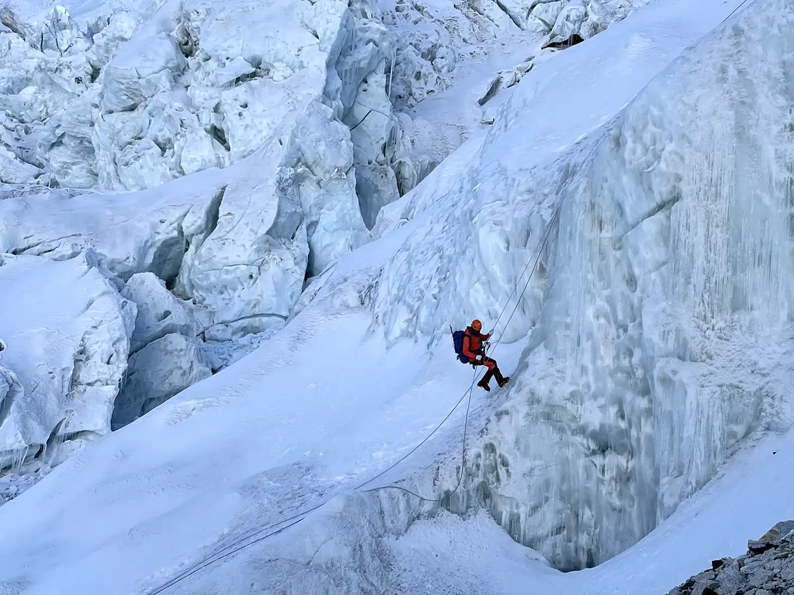 Alpinistlər&nbsp;köməksiz vəziyyətdə qaldı