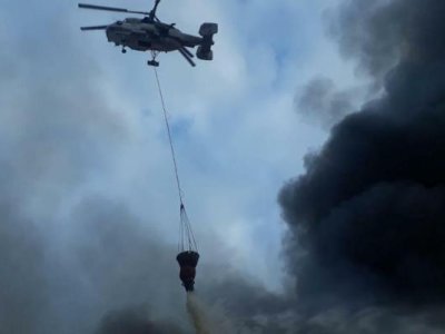 Yanğın ərazisinə helikopter cəlb edildi