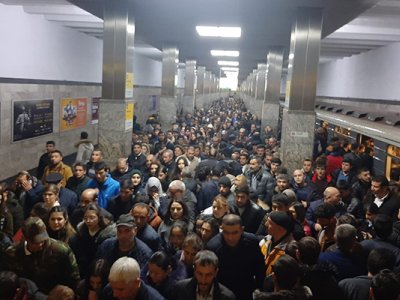 Bakı metrosu sıxlığa görə dünyada ilk onluqdadır