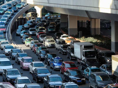 Hazırda ağır tıxac olan YOLLAR