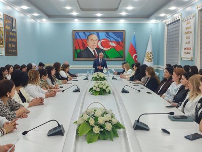 Gəncə Dövlət Universitetinin tələbələrindən ingilis dilində elmi məruzələr