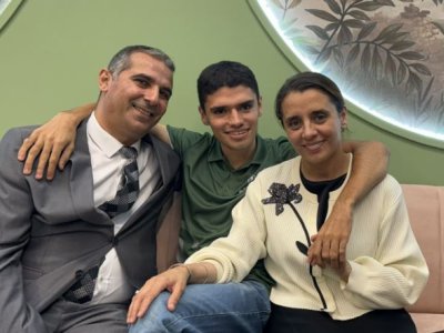 &ldquo;Dayanacaqda düşüb hönkür-hönkür ağladım&rdquo; &ndash; Autizmə təhsillə qalib gələn ailə