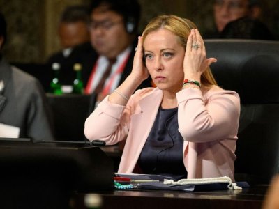 Meloni səfərini yarımçıq qoyub təcili İtaliyaya qayıtdı